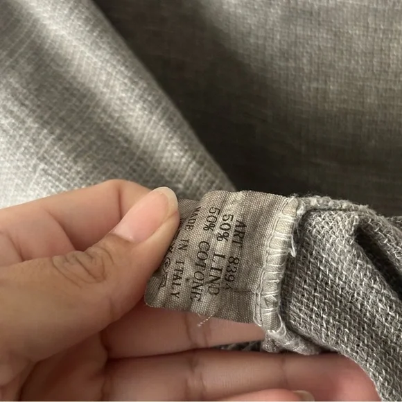 Meo Meli Made in Italy Linen Blend Slit Top in Grey - Picture 9 of 12